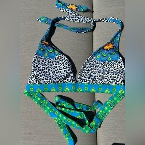 HOST PICK!!!!   Swim top